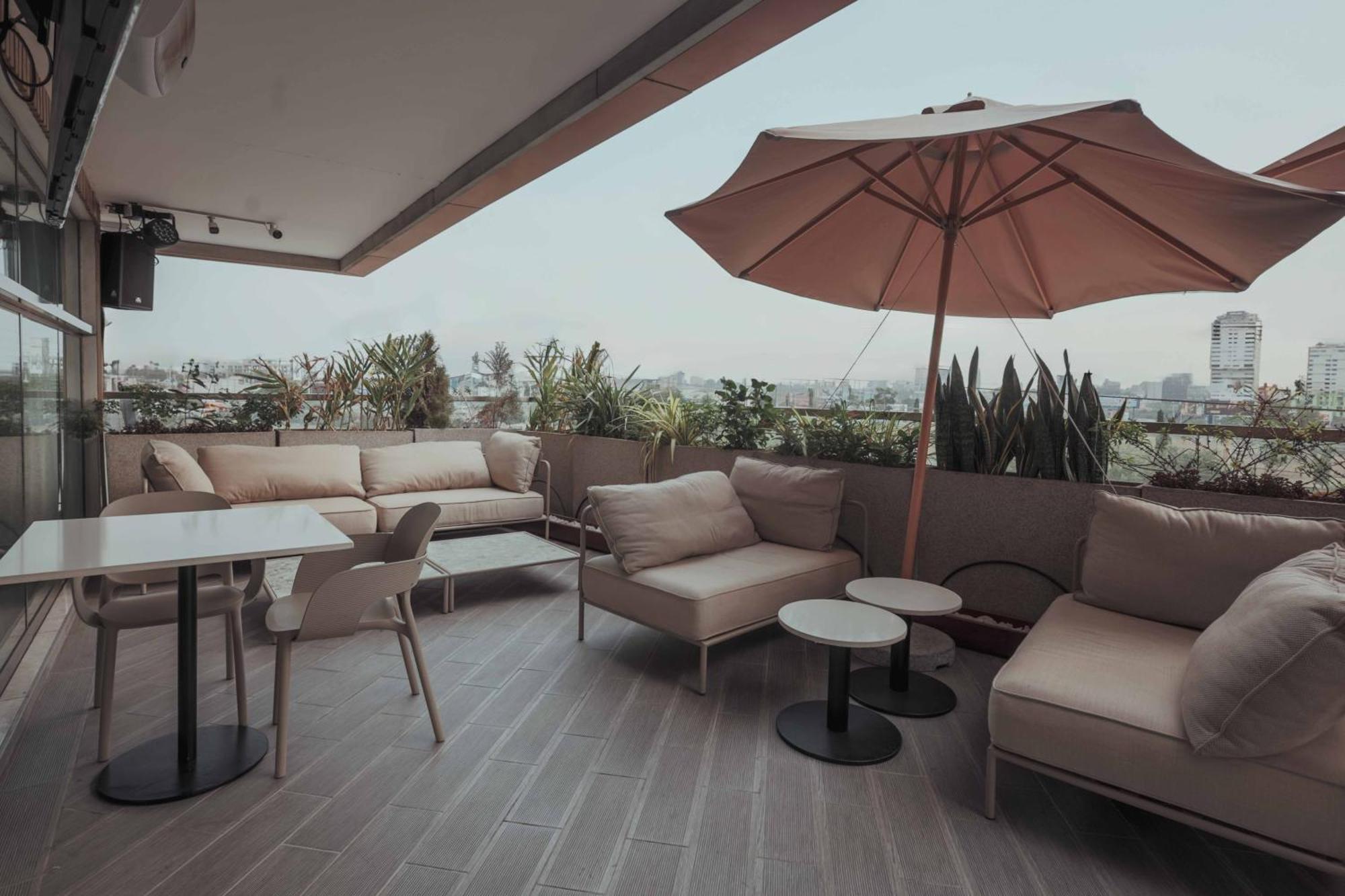 Accra Luxury Apartments @ The Signature Екстериор снимка