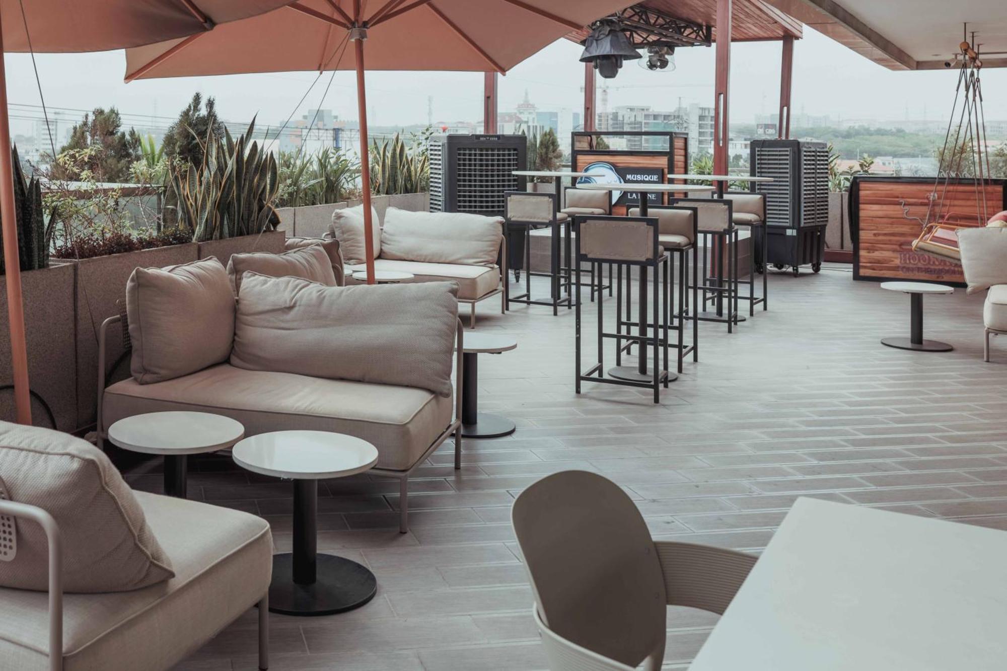 Accra Luxury Apartments @ The Signature Екстериор снимка